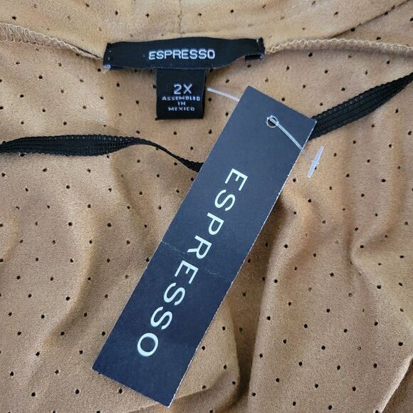 Espresso Faux Suede Shrug Vest (Size 2X) - Picture 6 of 7